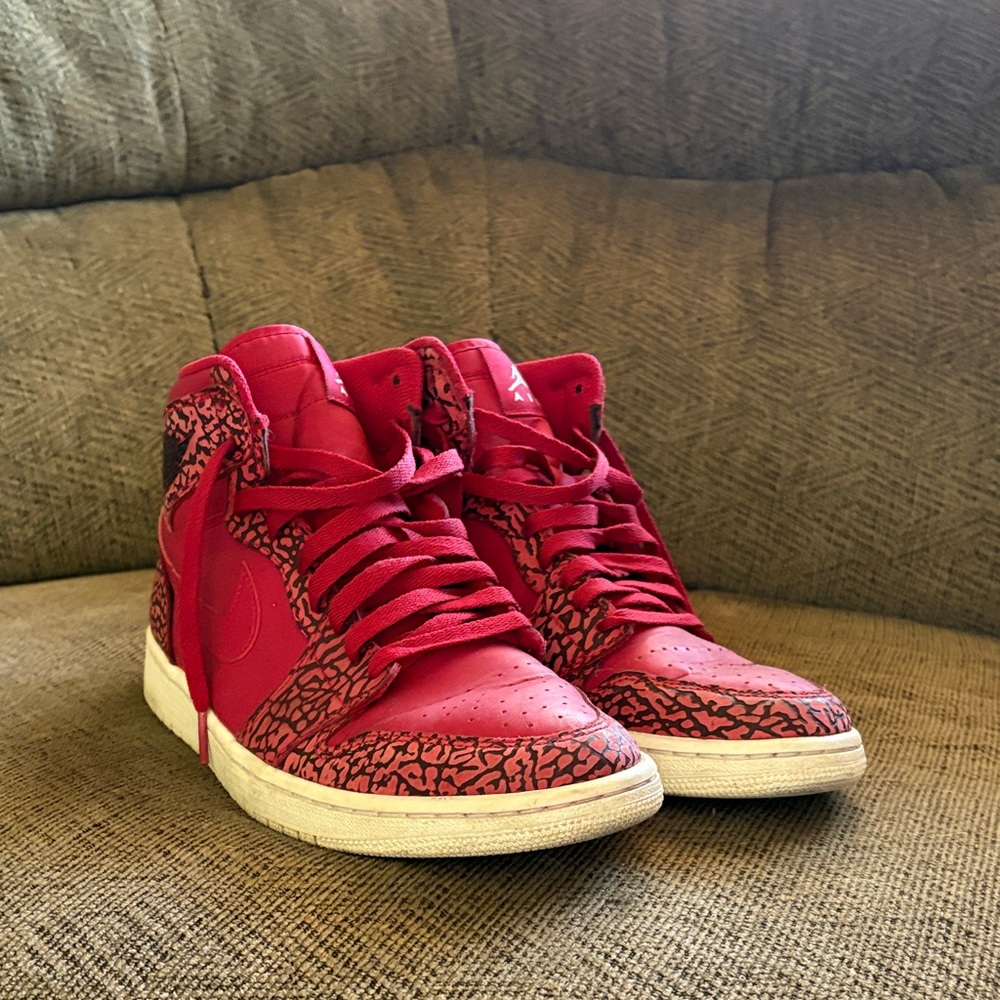 Men’s  Red High-Top Sneakers